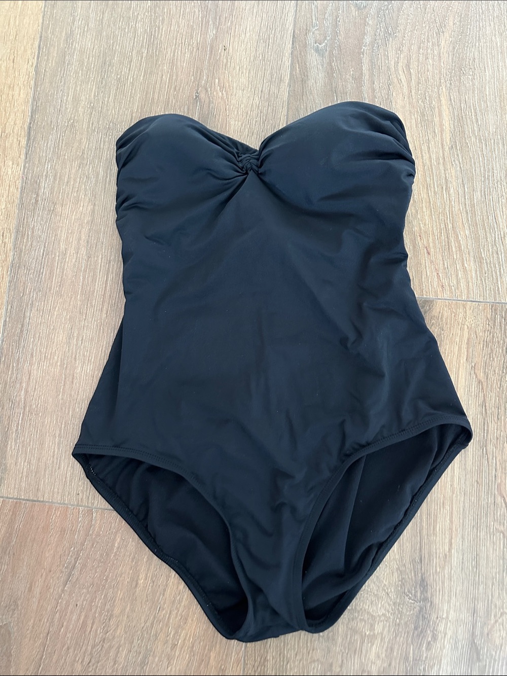 Hilor Classic Black Strapless One-Piece Swimsuit. Size 10.
